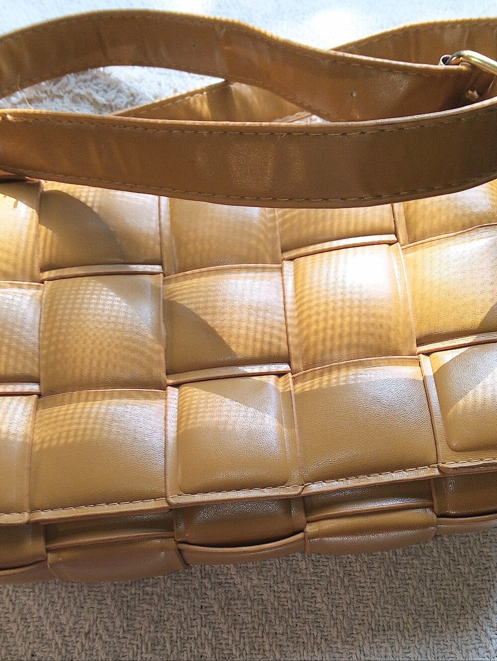 Handbag - Picture 7 of 8